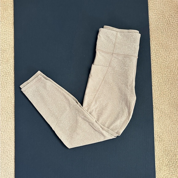 Athleta Salutation Stash Pocket Leggings - Picture 4 of 4